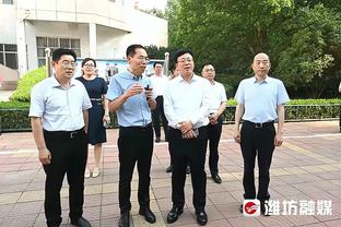 劳伦斯官方：贝肯鲍尔是足球运动的旗帜性人物，他将被永远铭记